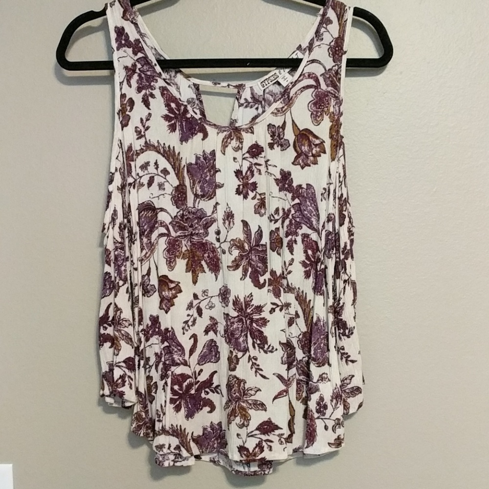 Cold shoulder top